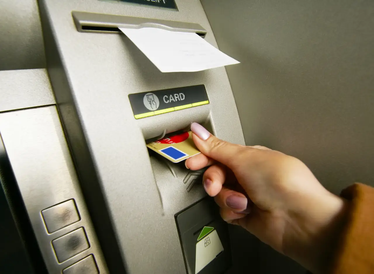 Cara Cek Angsuran BCA Finance Lewat ATM, SMS, mBanking
