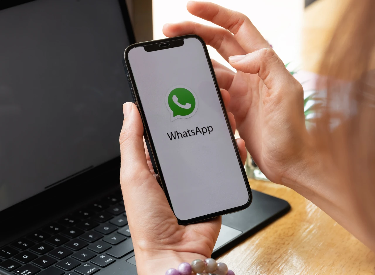 Cara Mengunduh dan Mengatur FMWhatsApp untuk Privasi dan Kustomisasi Terbaik